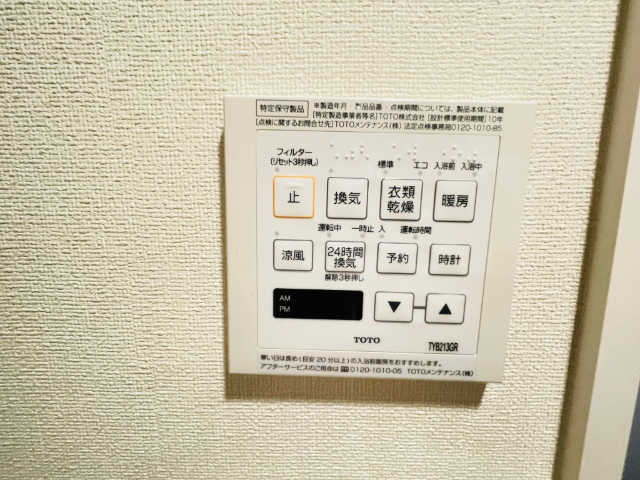 ����20