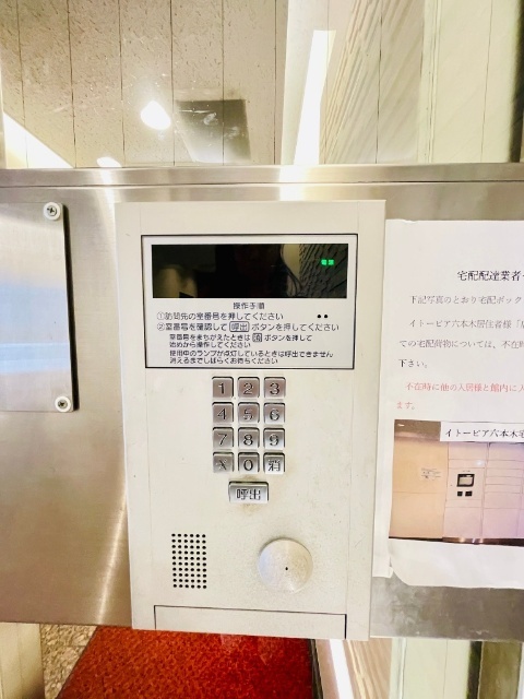 ����11