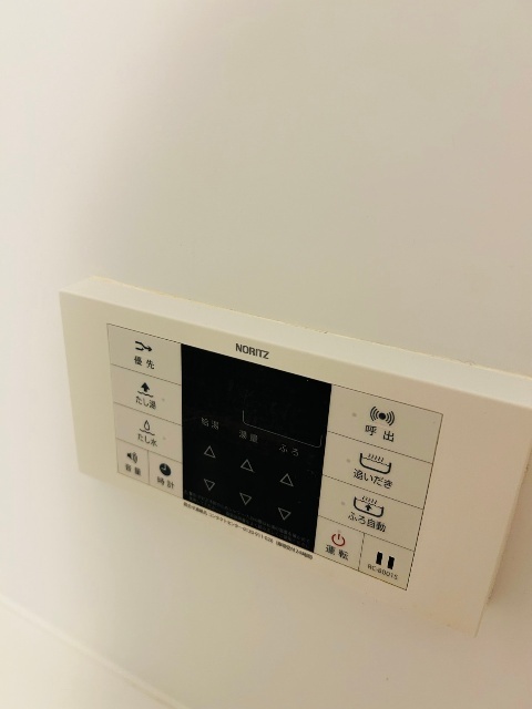 ����27