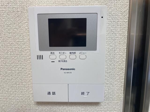 ����7