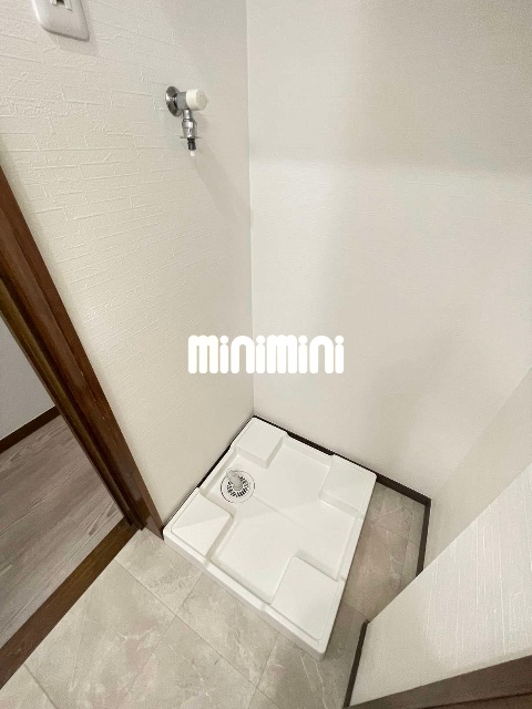 ����5