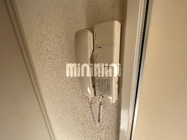 ����8