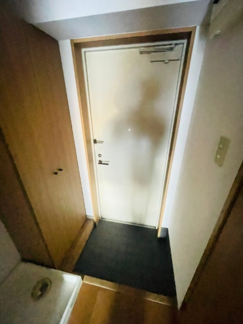 ����9