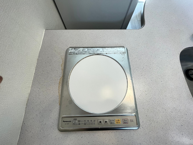 ����20