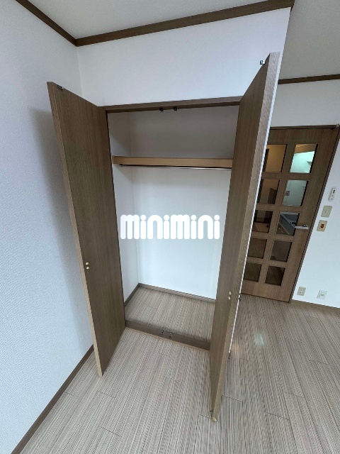 ����7