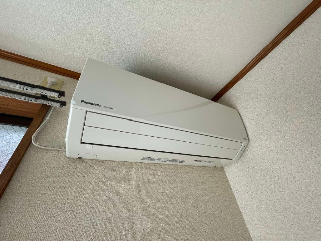 ����15