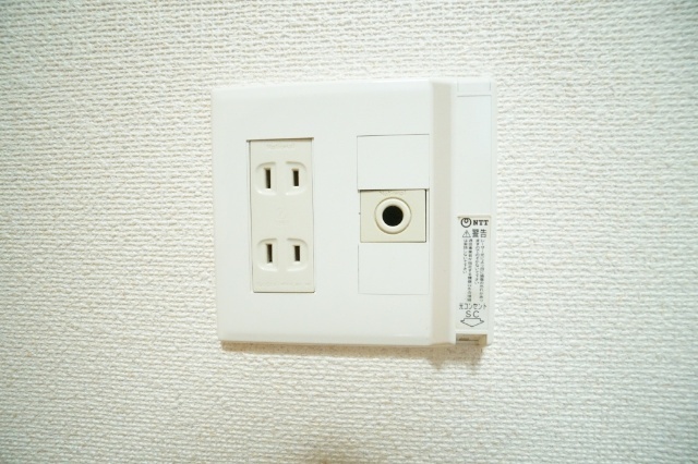 ����13