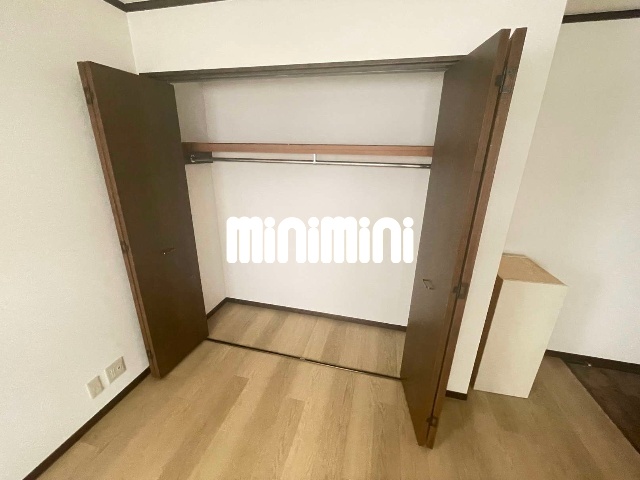 ����5