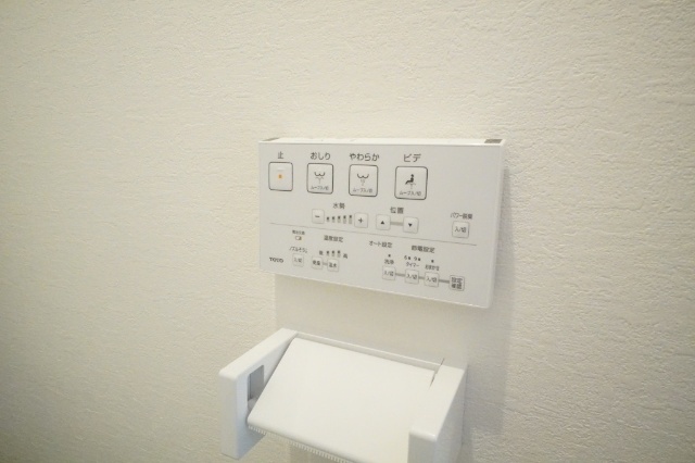 ����13