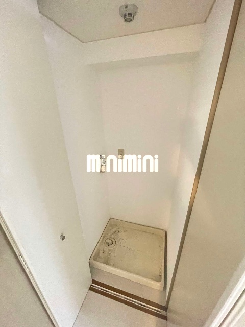 ����5