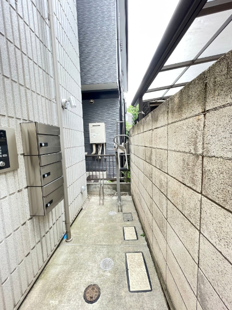 ����2
