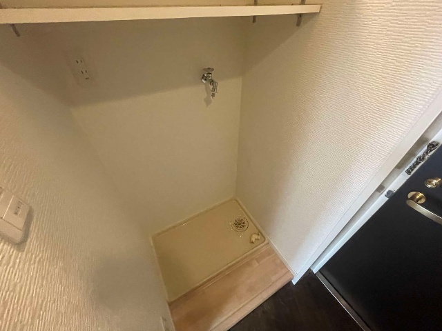 ����4