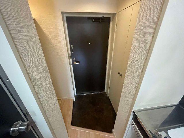 ����8