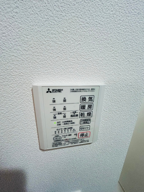 ����11