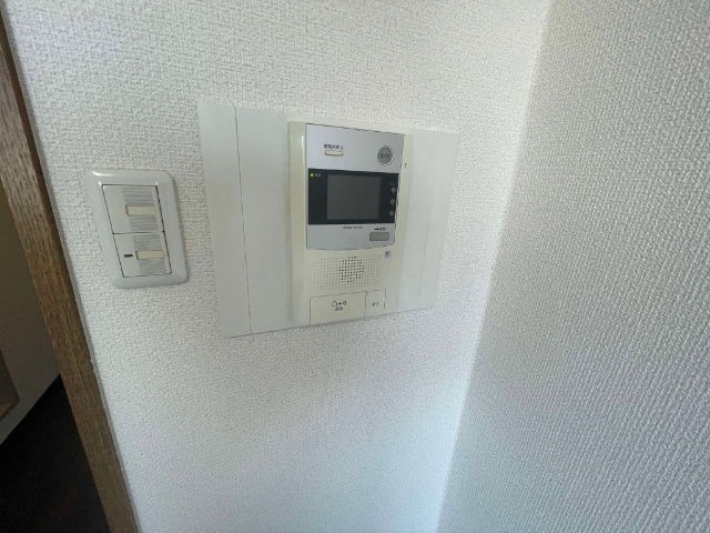 ����14