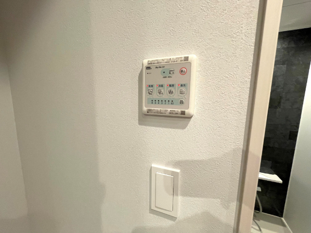 ����13