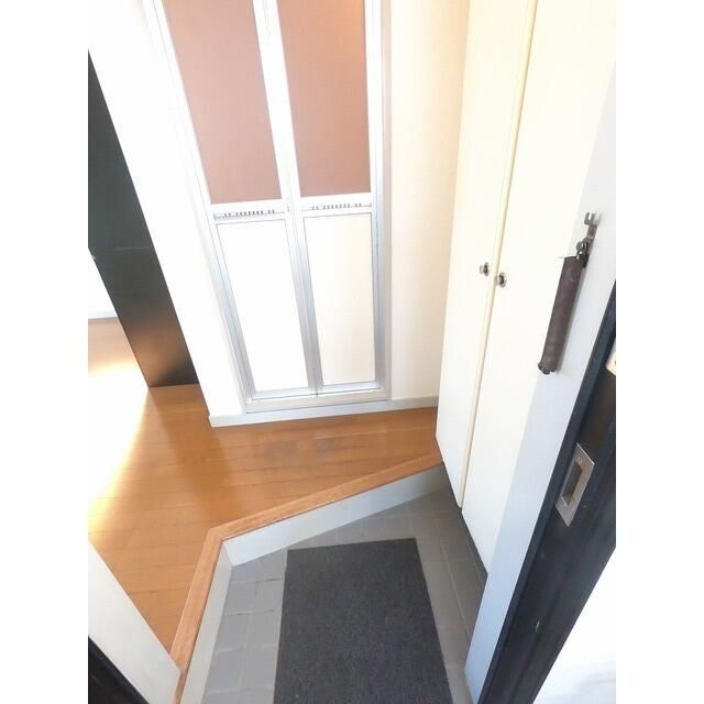 ����13