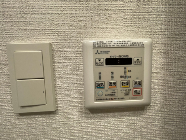 ����22