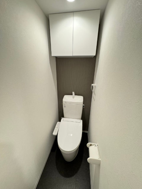 ����8