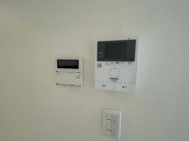 ����14
