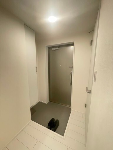 ����8