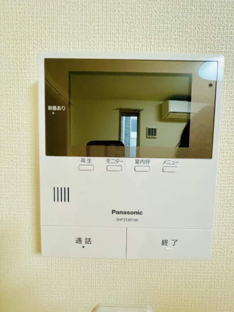 ����11