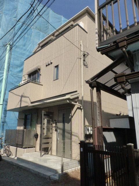 ���l�s�c�n���S�u���[���C���@�O�����w�i�k��3���j