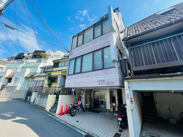 ���l�s�c�n���S�u���[���C���@�`�쒆���w�i�k��8���j