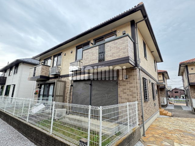 ���l�s�c�n���S�u���[���C���@�Z���^�[��w�i�k��8���j