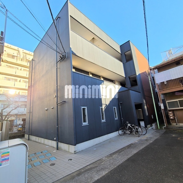 ���}�������@���������w�i�k��5���j