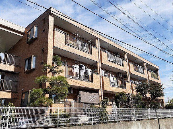 ���C���{���@�ғ��w�i�o�X10�� �E���C�t�^�E��������A �k��8���j