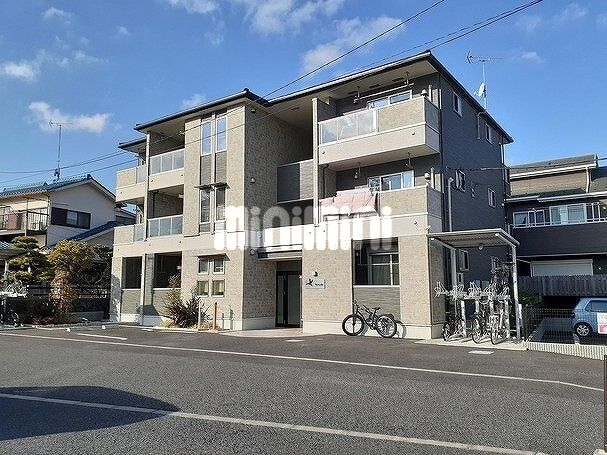 ���C���{���@����w�i�k��22���j