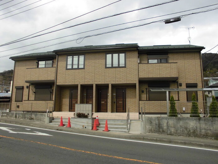 ���c�}�d�S���c�����@�V���c�w�i�k��7���j