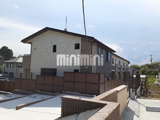 ���l�s�c�n���S�O���[�����C���@���g�{���w�i�k��19���j