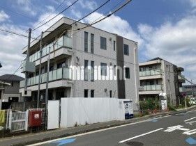 ���c�}�d�S���c�����@�o�ˉw�i�k��18���j