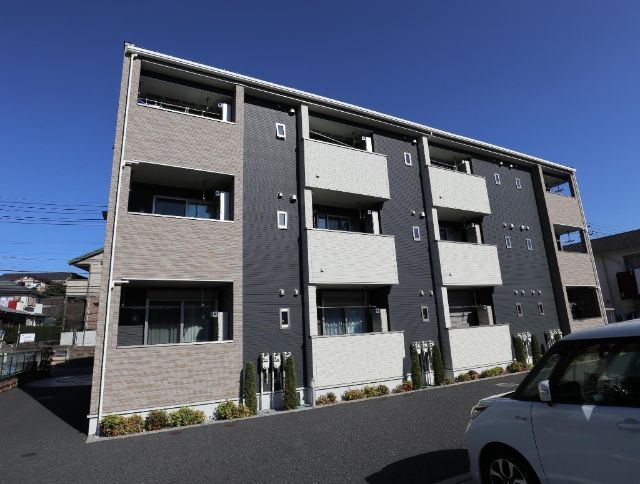 ���c�}�d�S���c�����@�{���؉w�i�o�X13�� �E�ω����A �k��3���j