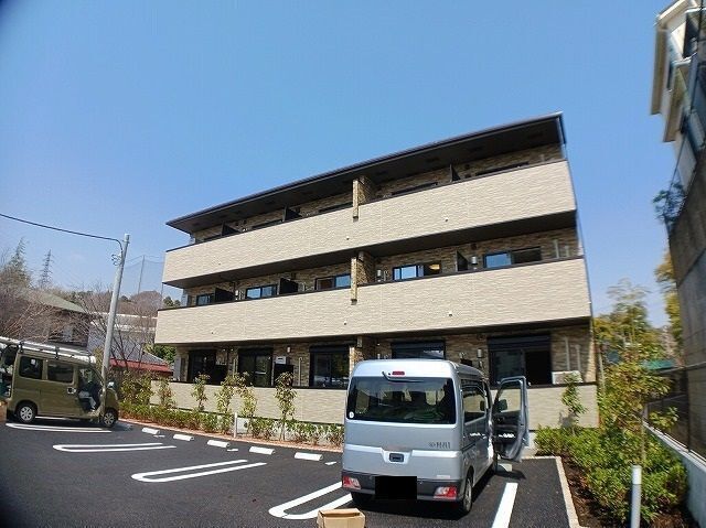 ���C���{���@�ғ��w�i�k��18���j