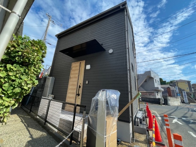 ���l�s�c�n���S�u���[���C���@�ݍ������w�i�k��3���j