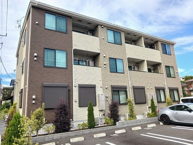 ���l���@����Ӊw�i�o�X10�� �E��h��A �k��10���j