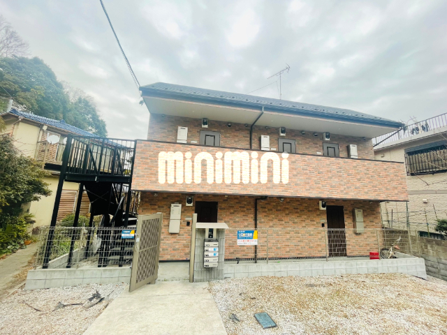 ���l�}�s�d�S���q���@�Z�Y�w�i�k��9���j