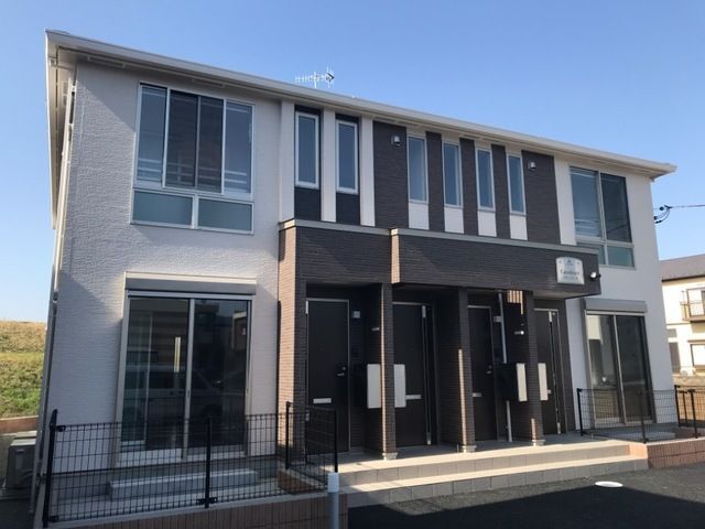 ���C���{���@������w�i�o�X10�� �E���������A �k��10���j