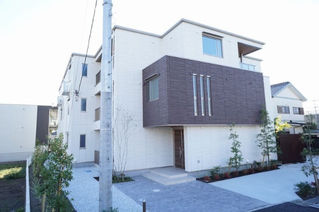 ���c�}�d�S���c�����@���b�Γc�w�i�k��4���j