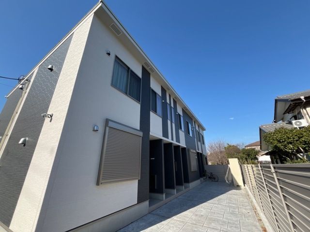 ���C���{���@�ғ��w