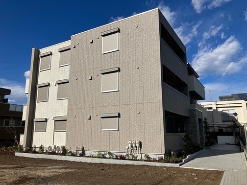 ���C���{���@�˒ˉw�i�k��25���j