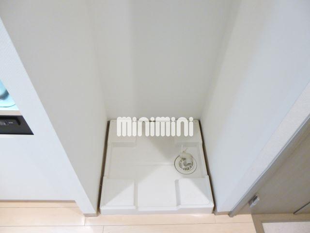 ����3