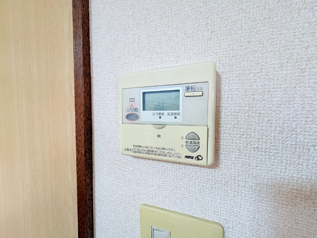 ����11