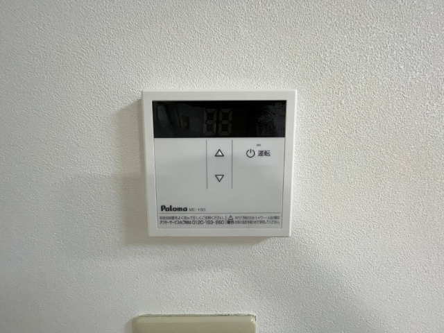 ����17