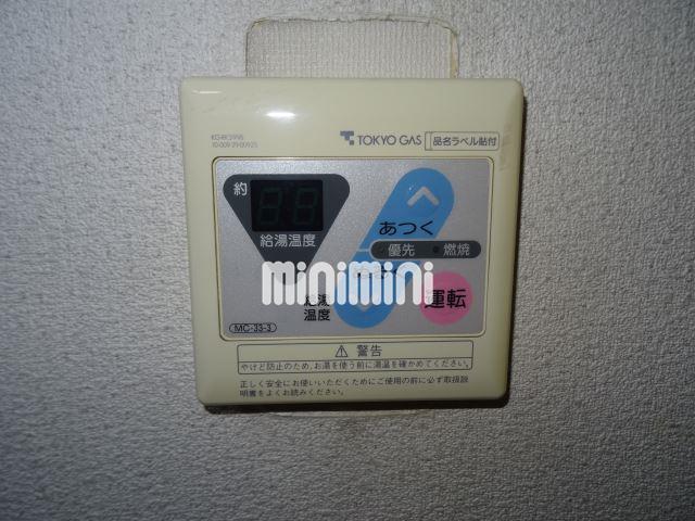 ����13