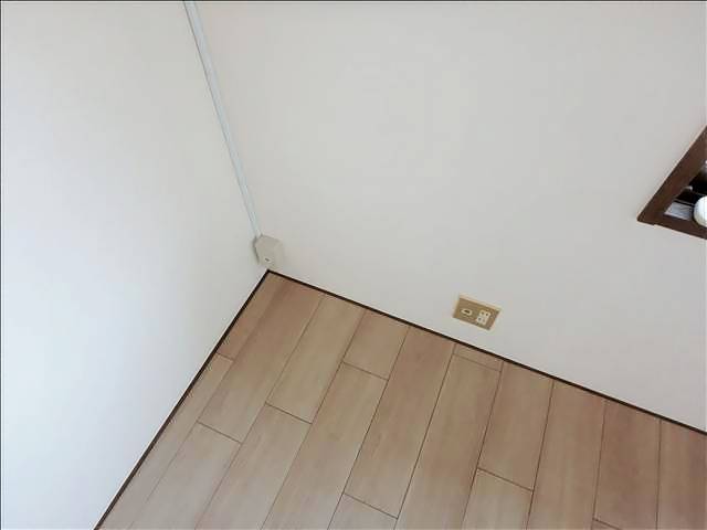 ����14