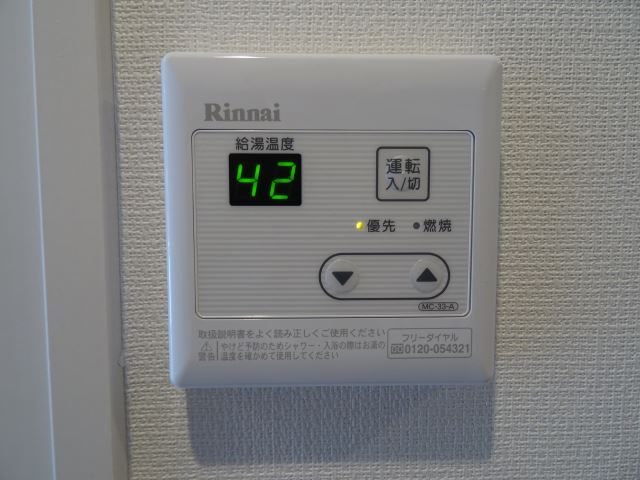 ����16
